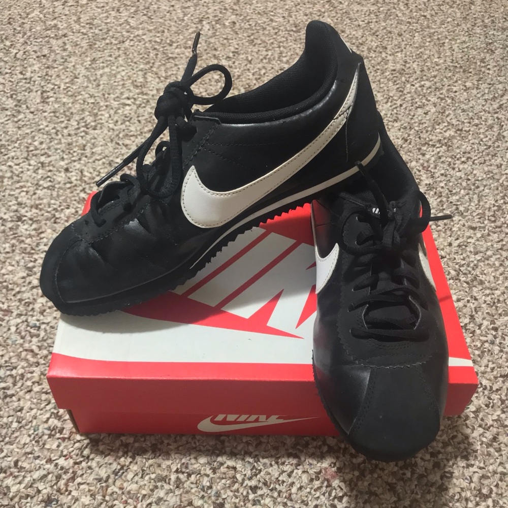 7 Youth Nike Cortez Shoes